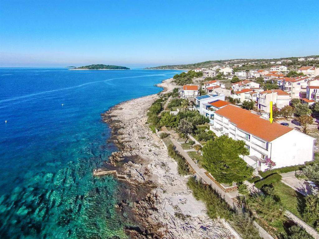 Apartmani Nina – fotografija 2