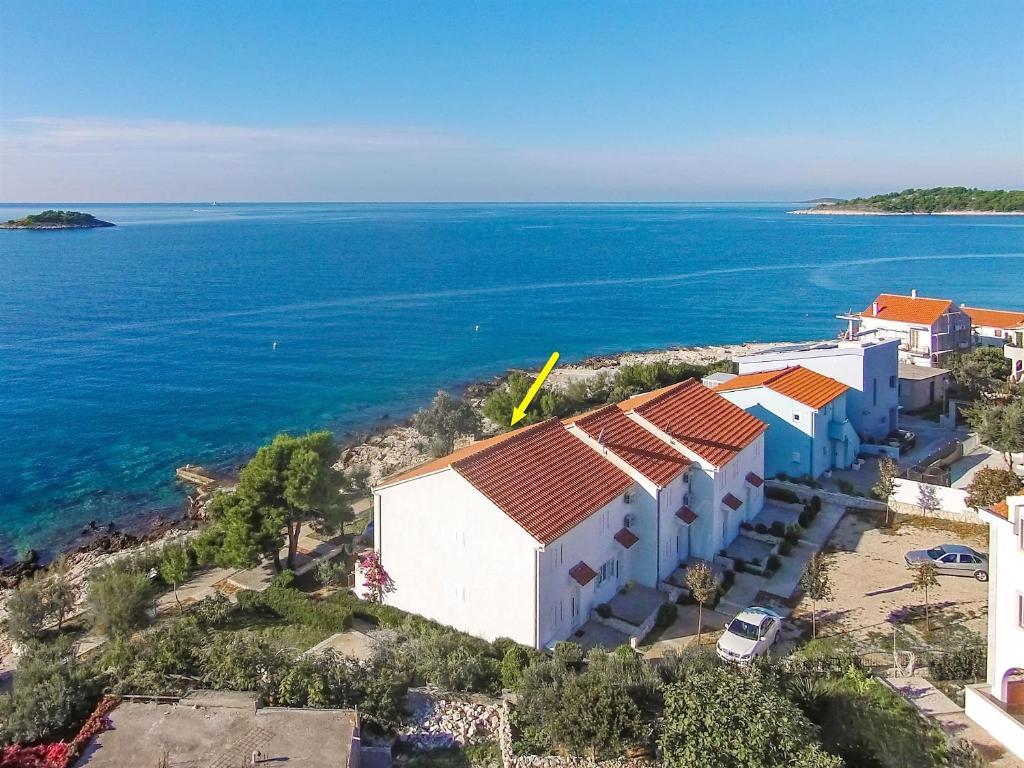 Apartmani Nina – fotografija 3
