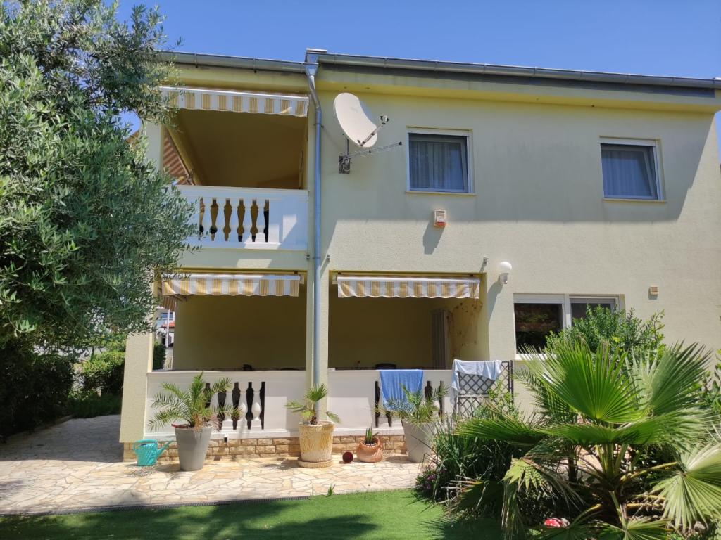 Apartmani Petra – fotografija 1