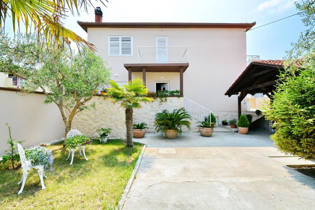 Apartman Gabi 1 – fotografija 1