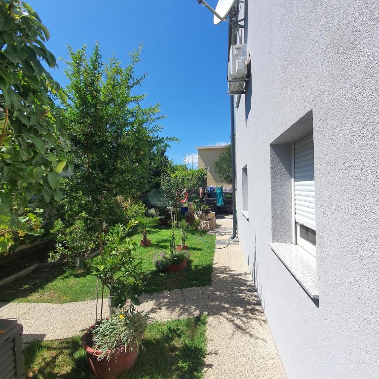 Apartmani J&M – fotografija 5