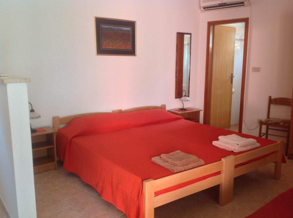 Apartmani Santa Eufemia – fotografija 4