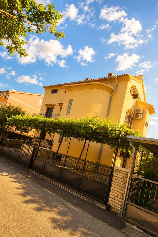 Apartmani Perlica – fotografija 1