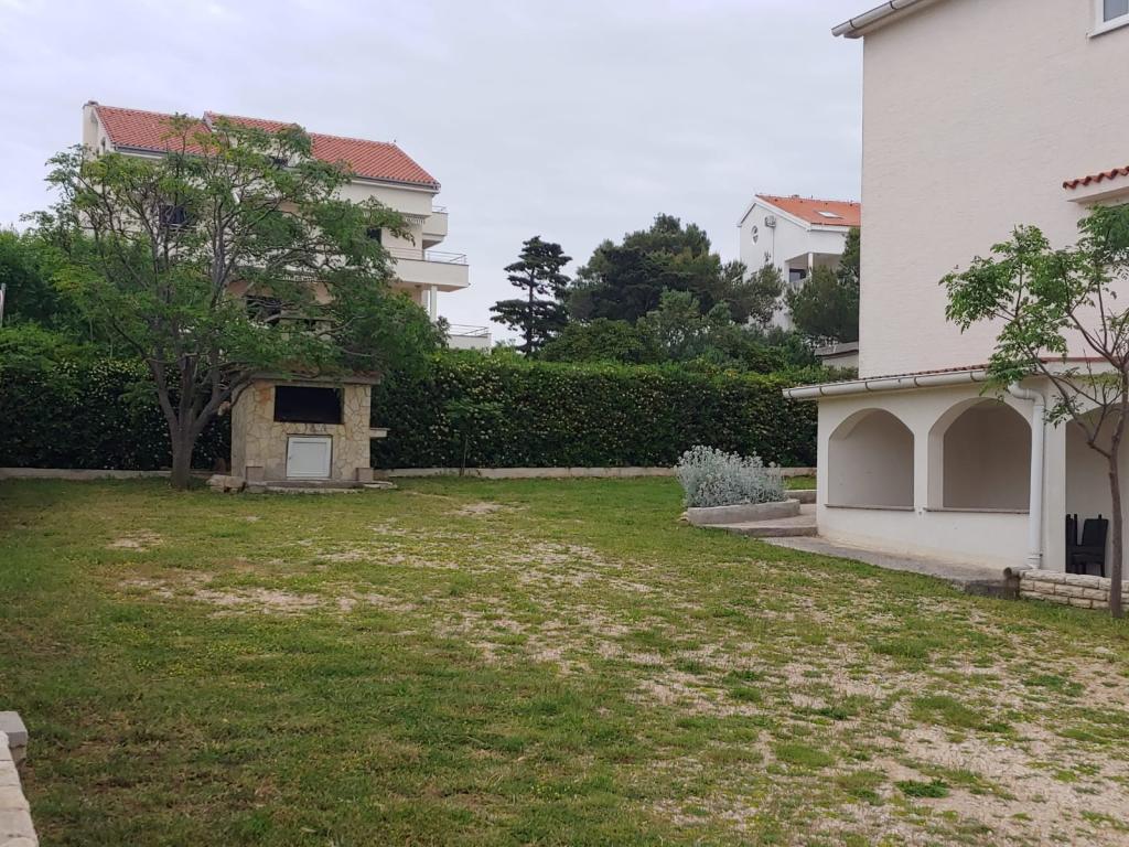 Apartmani Niko – fotografija 2