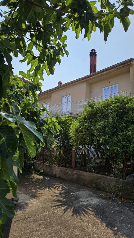 Apartmani Ljiljana – fotografija 1
