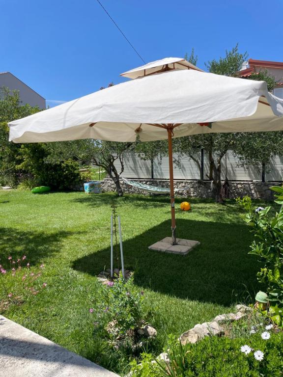 Apartmani Flowers – fotografija 1