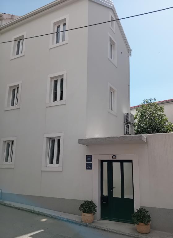 Apartmani Bava – fotografija 1