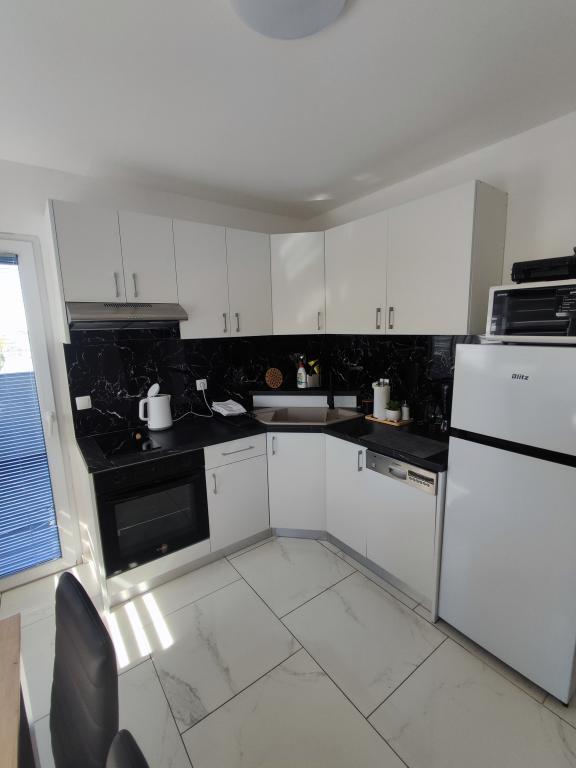 Apartmani Šmit – fotografija 5