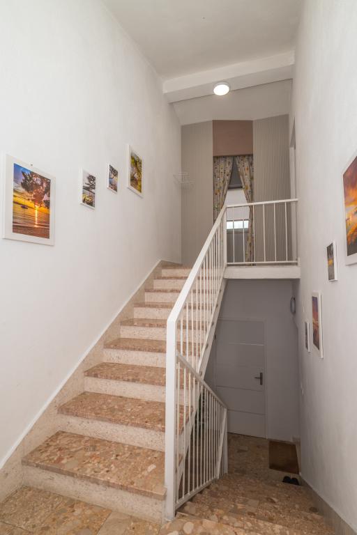 Apartmani Karmen – fotografija 5