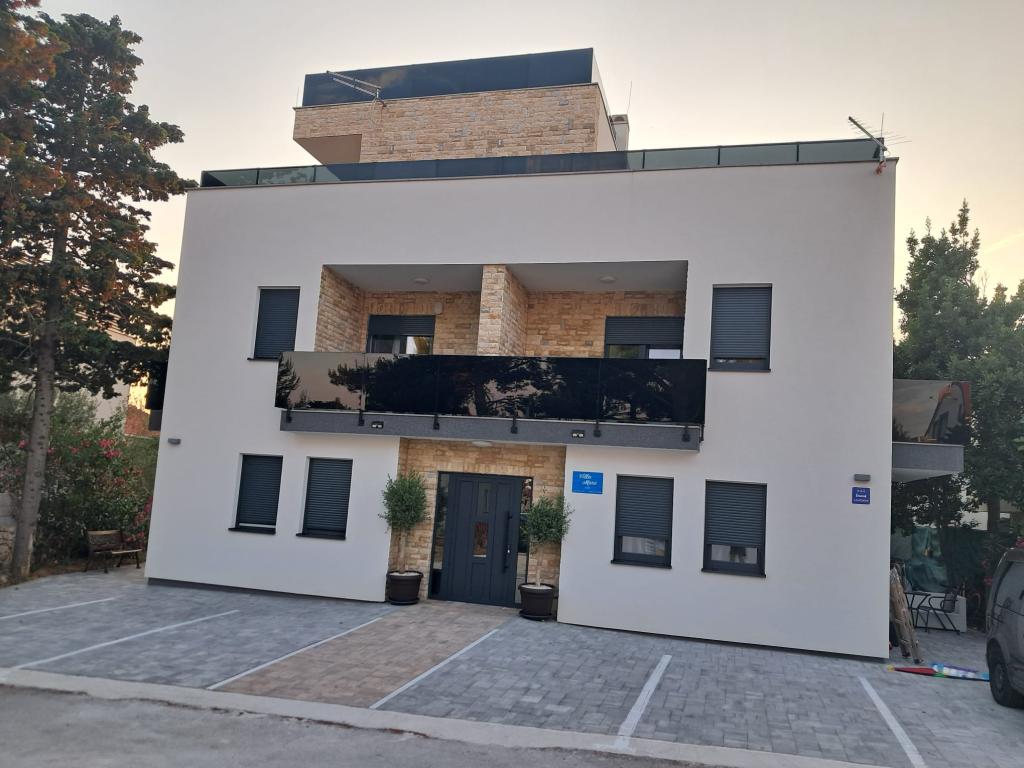 Apartmani Villa Mare – fotografija 1