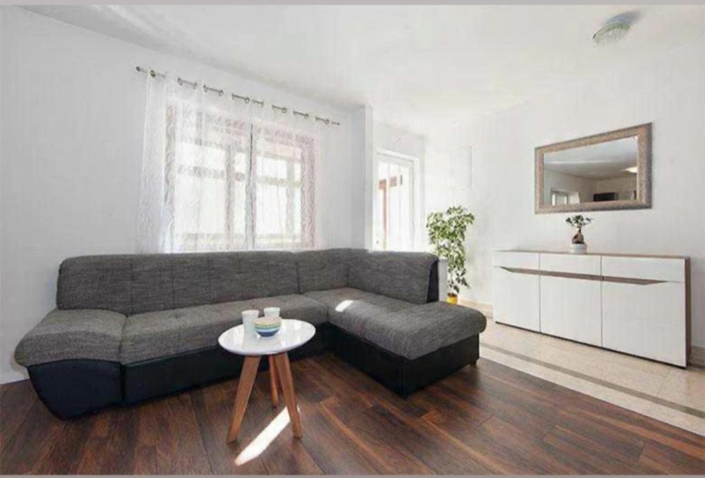 Apartmani Juričić – fotografija 6