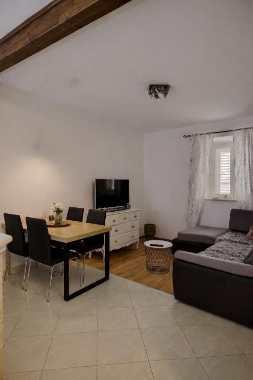 Apartman Old Teatar – fotografija 2