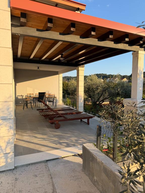 Apartman Lumaris Olive Garden Retreat – fotografija 5