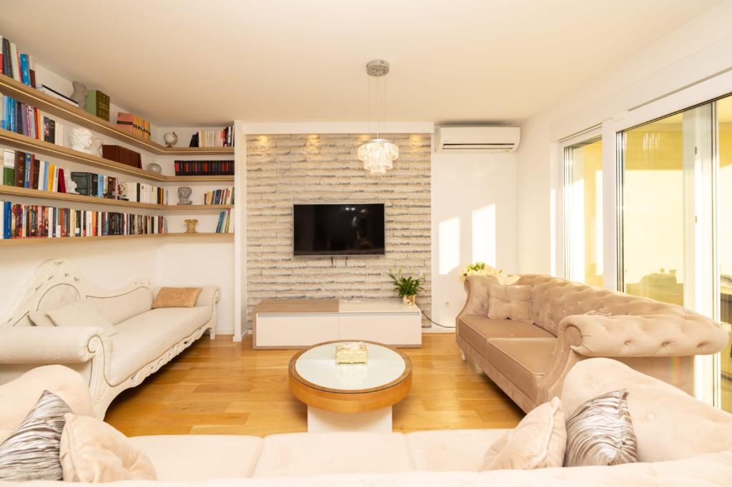 Apartmani Luxury Penthouse – fotografija 3