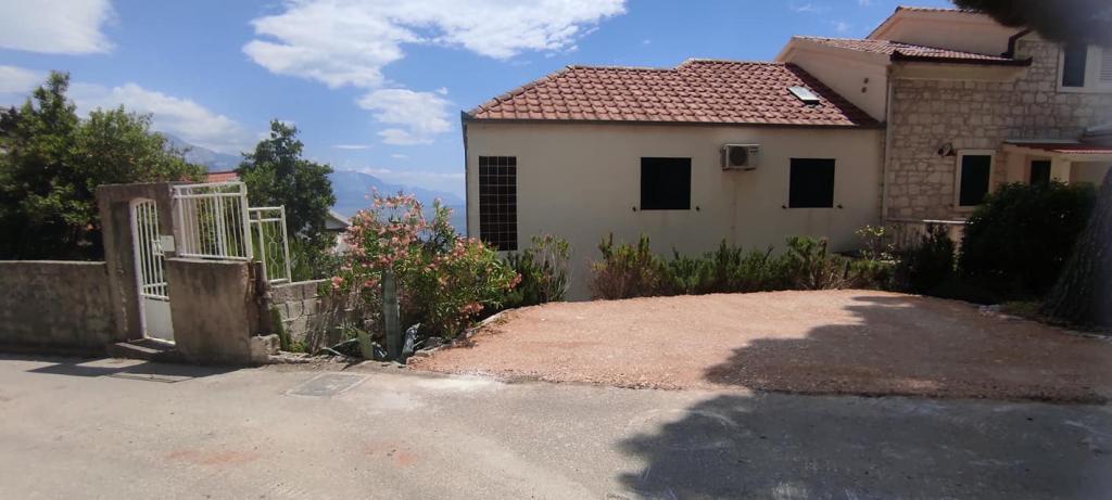 Apartman House Tino – fotografija 4