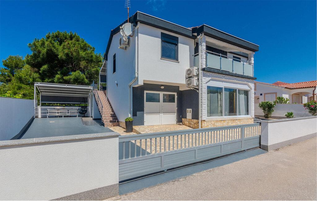 Apartmani Nella – fotografija 3