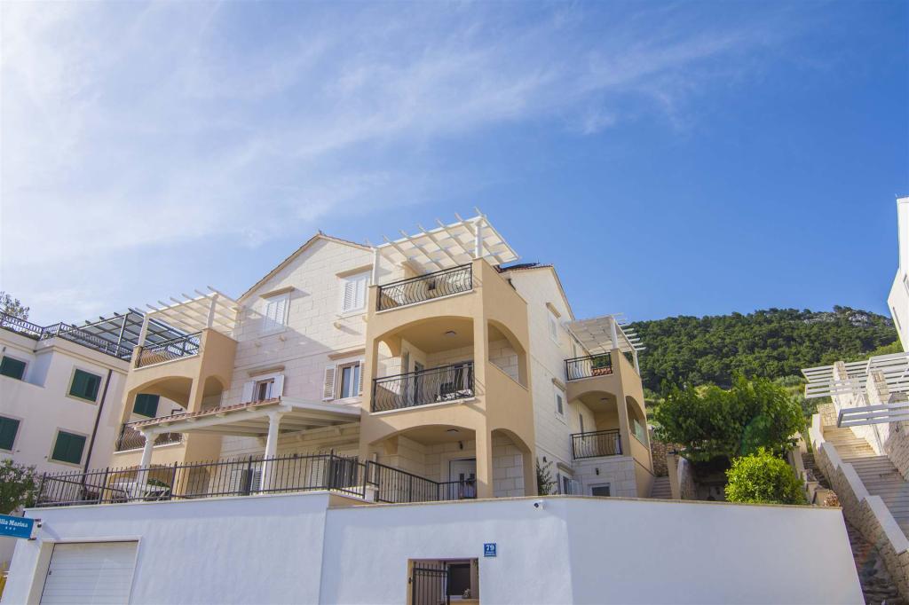 Apartmani Villa Marina – fotografija 1
