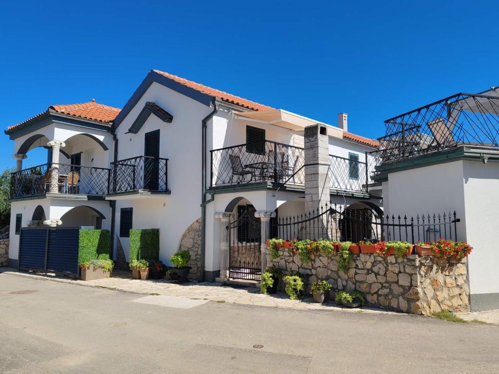 Apartmani Ljiljana – fotografija 1