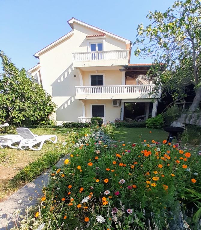 Apartmani Garden – fotografija 3