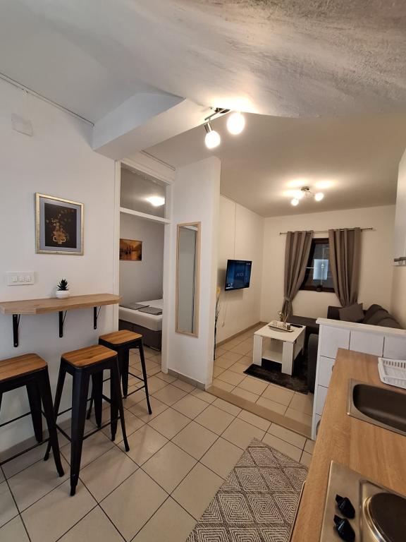 Apartmani Din Ljubic – fotografija 3