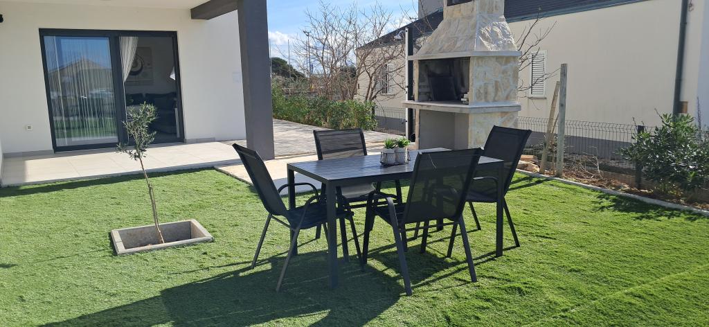 Apartmani Sunny Island – fotografija 1