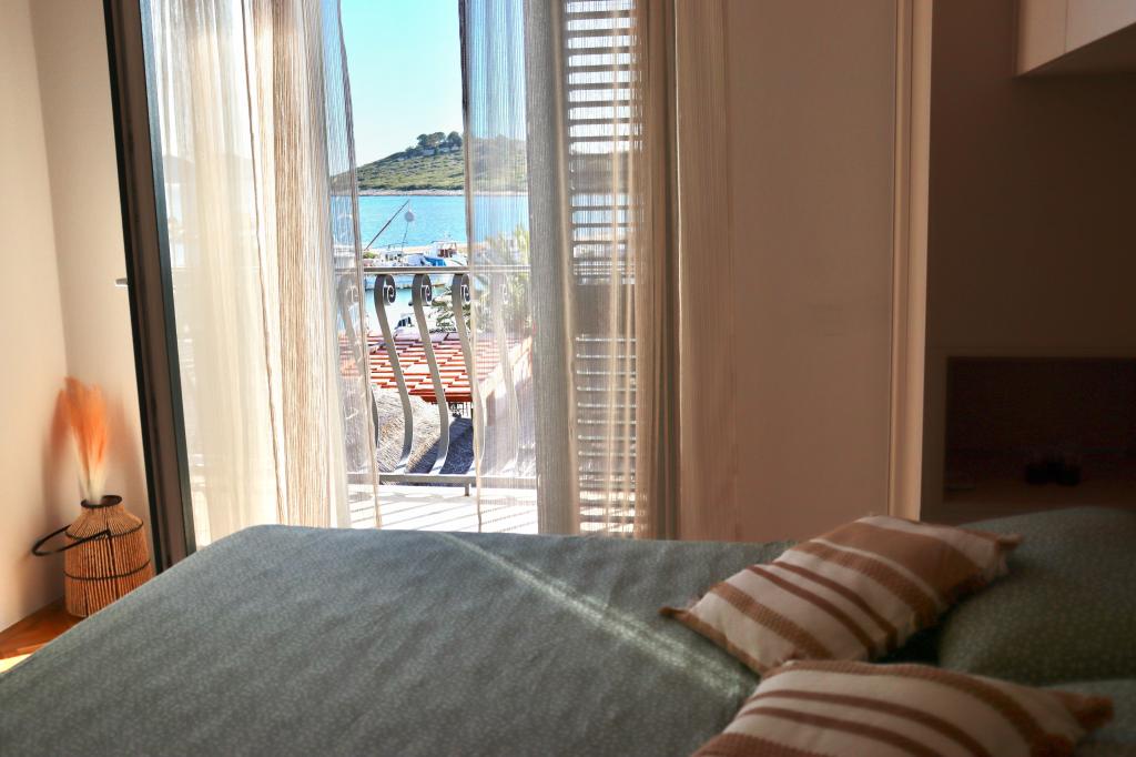 Apartman Seafront Stone House – fotografija 3