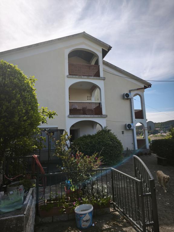 Apartmani Mirna – fotografija 3