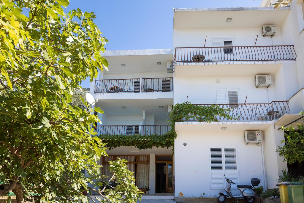 Apartmani Čović – fotografija 1