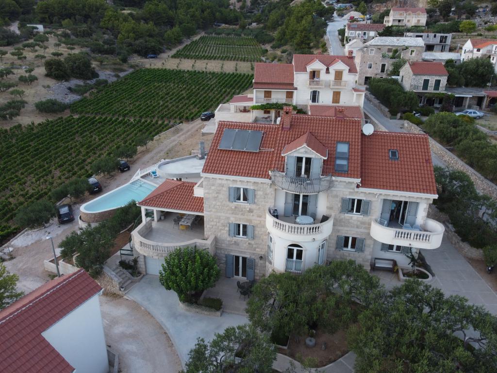 Apartmani Villa Franka – fotografija 1