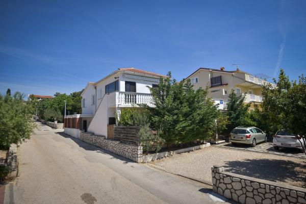 Apartmani Lola – fotografija 2