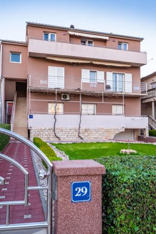 Apartmani Adrian – fotografija 3