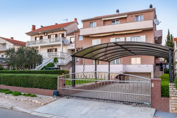 Apartmani Adrian – fotografija 4