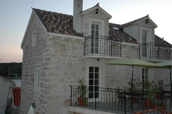 Apartmani Piazza Clara – fotografija 4
