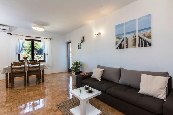 Apartmani Mazija – fotografija 3