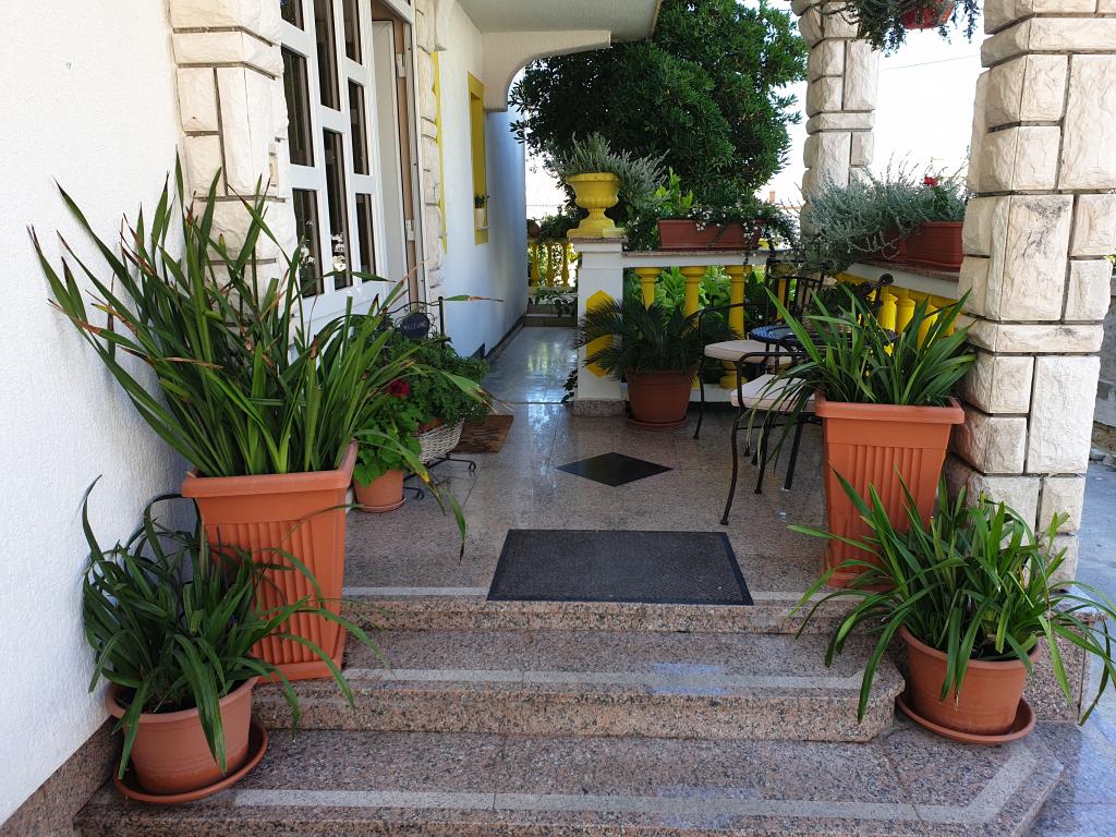 Apartmani Meri – fotografija 2