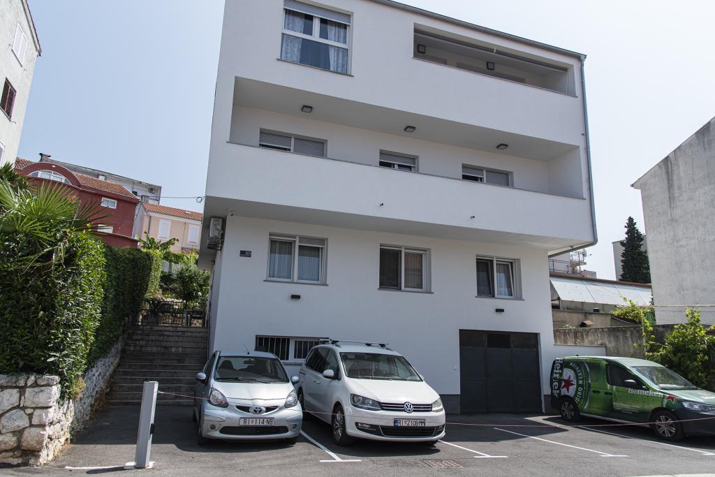Apartmani Car – fotografija 1
