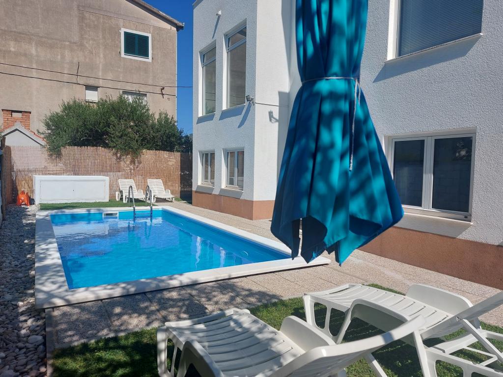 Apartmani Karadza – fotografija 2
