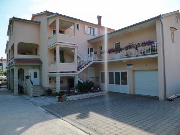Apartmani Ružica – fotografija 1