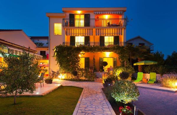 Apartmani Sara – fotografija 5
