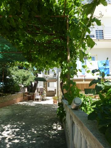 Apartmani Kresović – fotografija 6