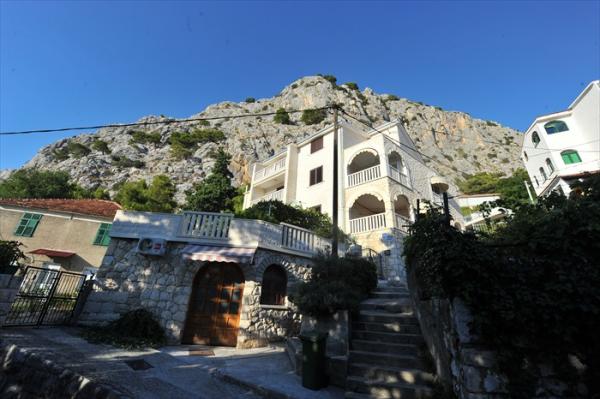 Apartmani Villa WhiteHouse – fotografija 3