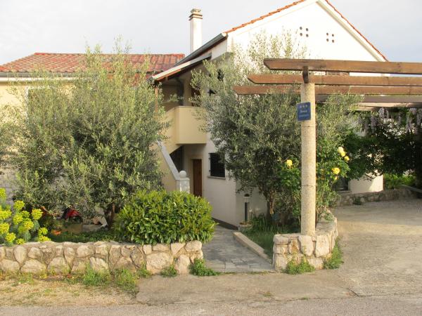 Apartmani Irena – fotografija 1